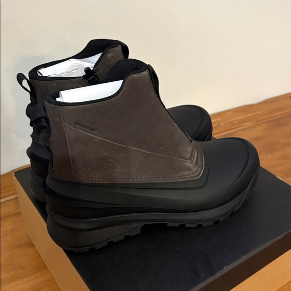 The North Face NWT Chilkat VZip Dark Brown and Black Snow Rain Boots Size 12.5 main image 7